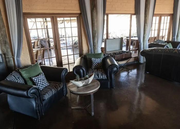 Desert Homestead Lodge l Ondili