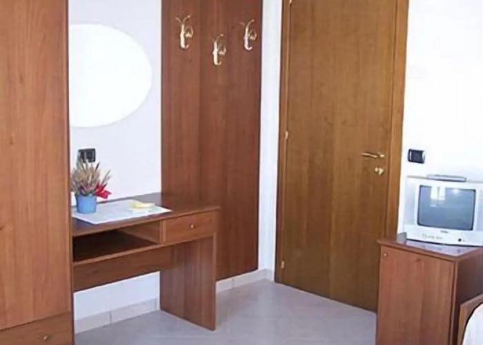 Hotel Shine