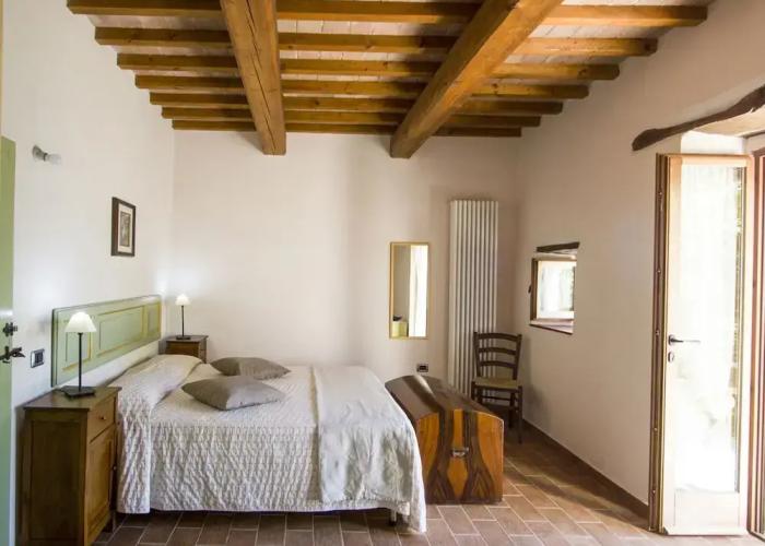 Graceful Holiday Home in Acqualagna With Swimming Pool