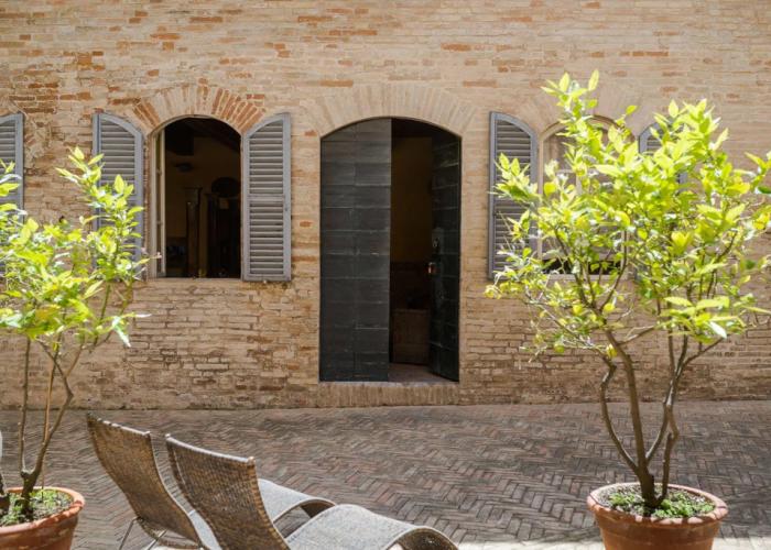 Palazzo Romani Adami