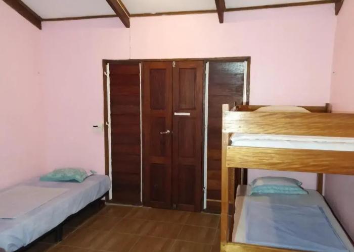 Bluepango Guest House - Hostel