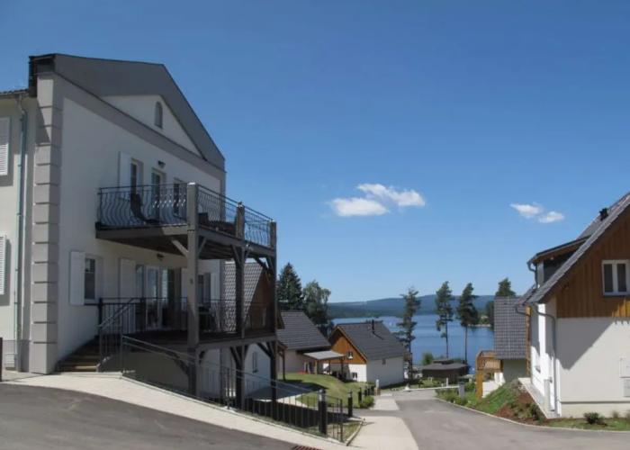 Lakeside Village Větrník
