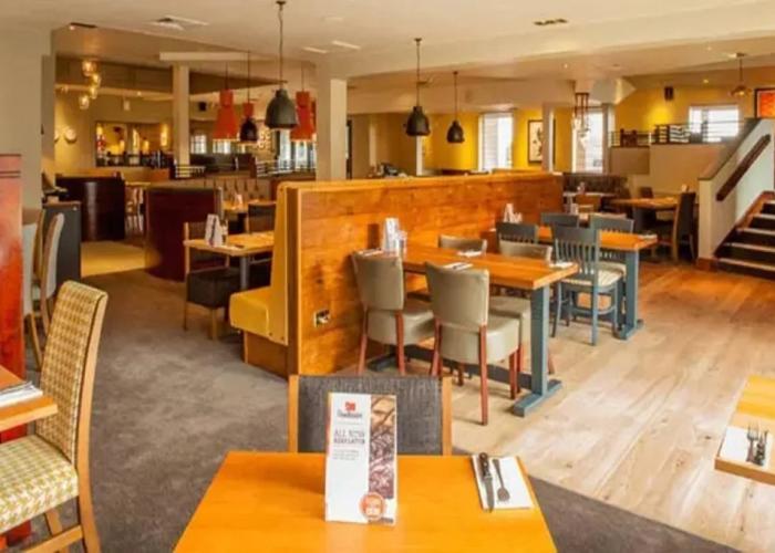 Premier Inn Liverpool North