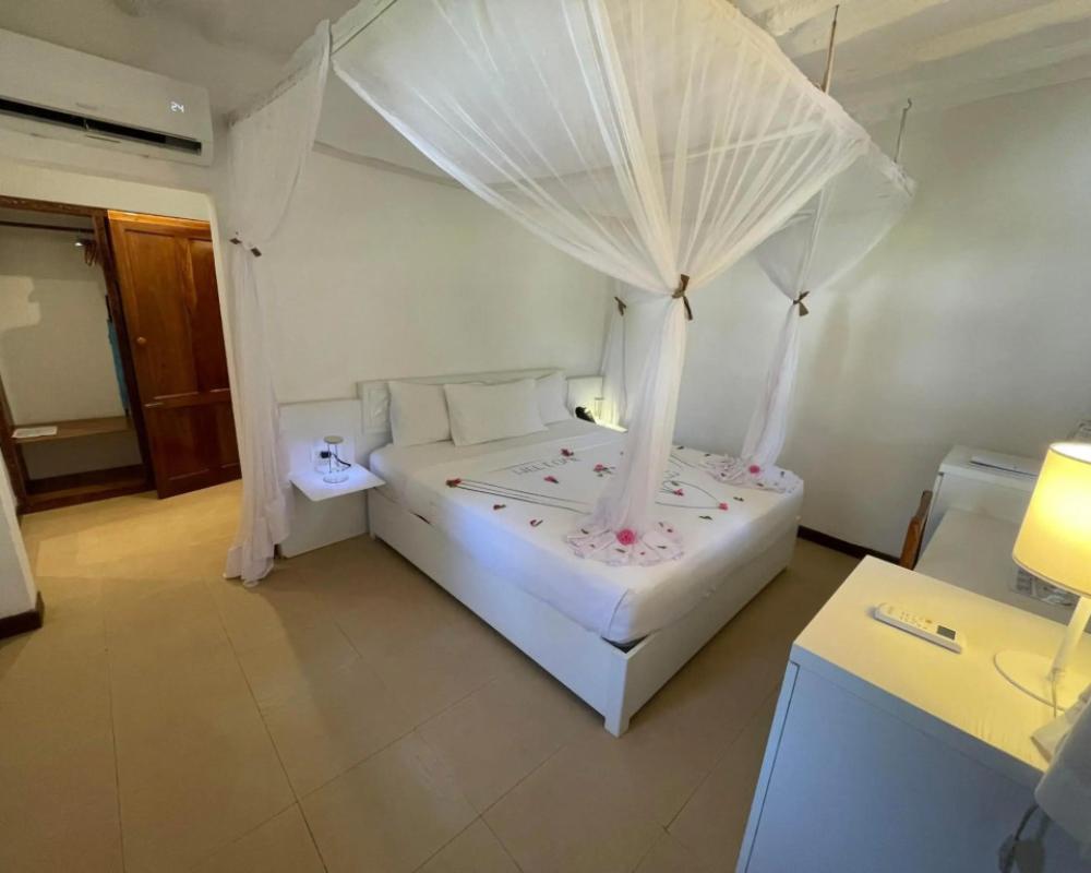 Sandies Baobab Beach Zanzibar