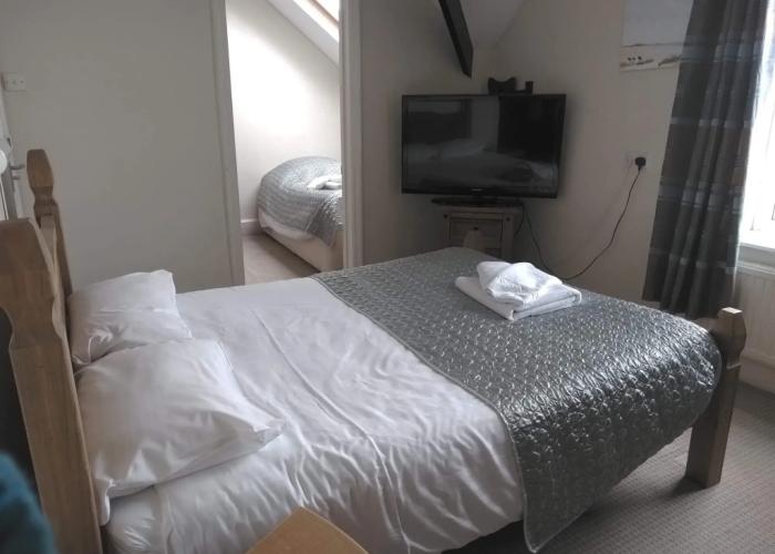 Bailey Ground Hotel