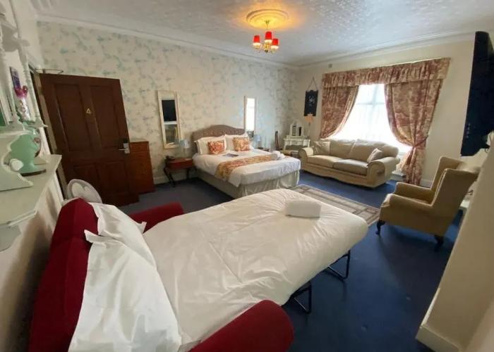 Calder House Hotel
