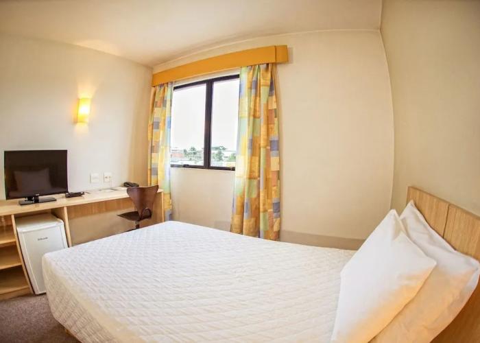 Hotel Campo Largo Express