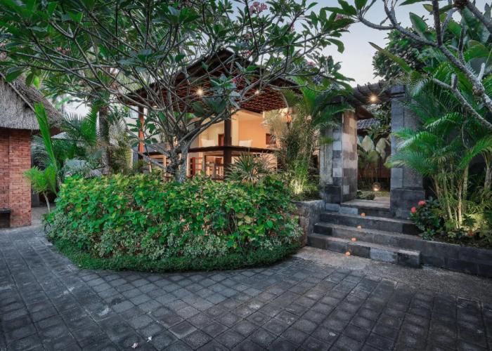 Yana Villas Kemenuh by Pramana Villas