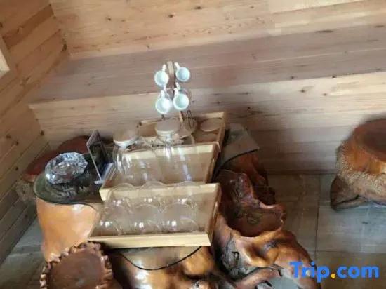 Benxi County Holiday Hot Spring Resort Hotel