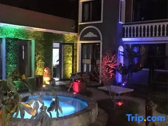 Benxi County Holiday Hot Spring Resort Hotel