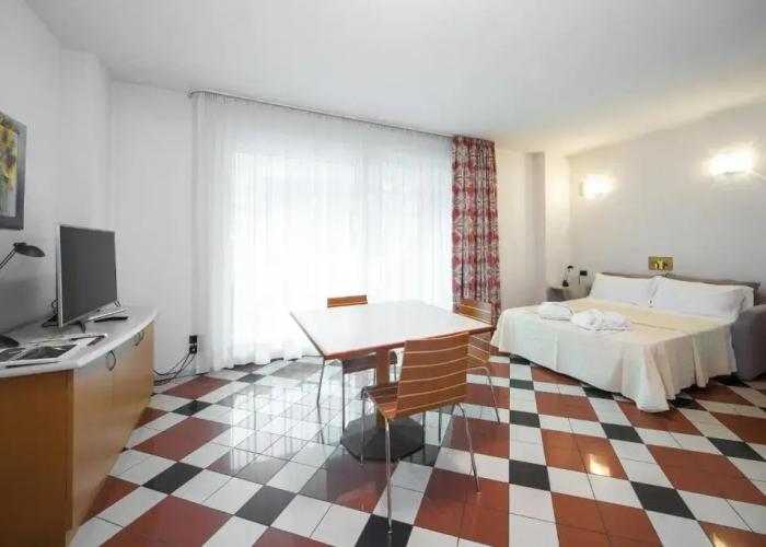 Piazzi House
