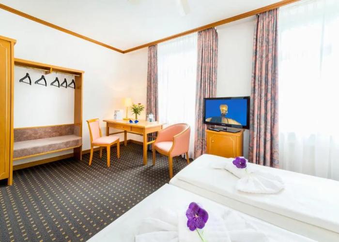 Hotel Alekto