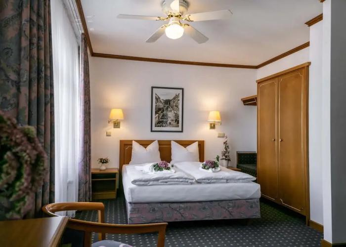 Hotel Alekto