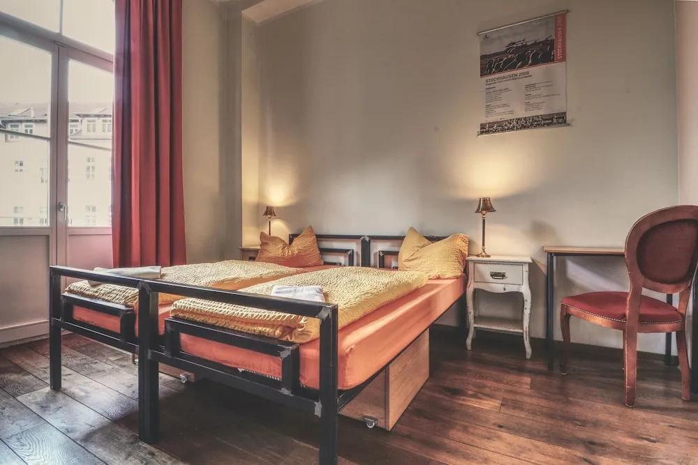 фото OPERA Hostel
