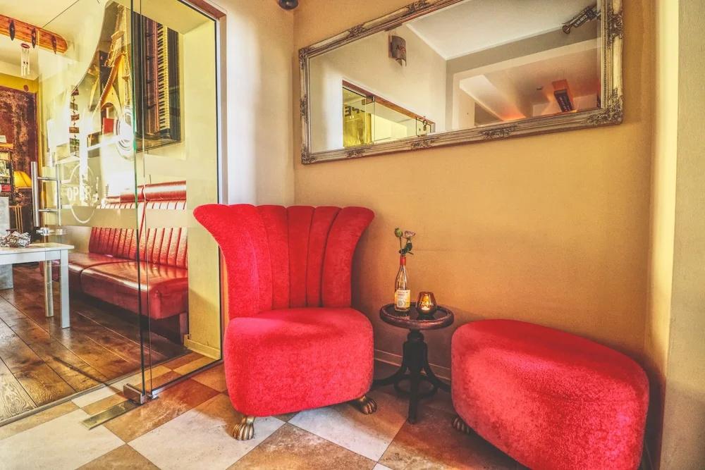 фото OPERA Hostel