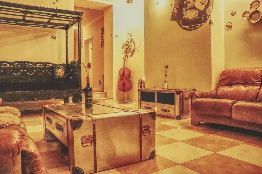 фото OPERA Hostel