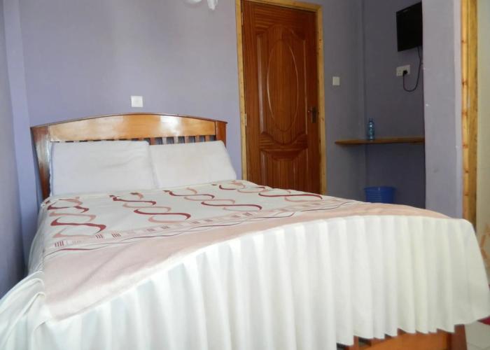 Batian Guest Hotel