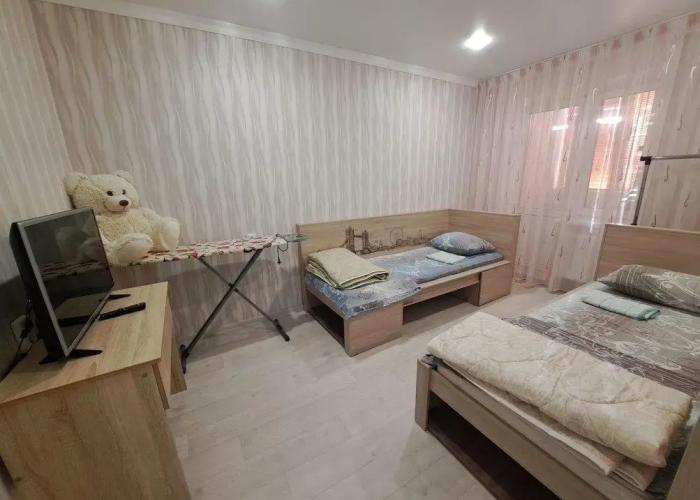 Apartments on 111B Neftyanikov Avenue