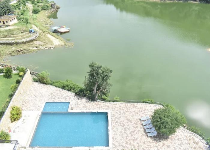Via Lakhela Resort & Spa