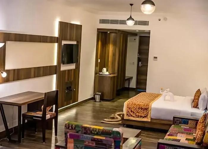 Via Lakhela Resort & Spa