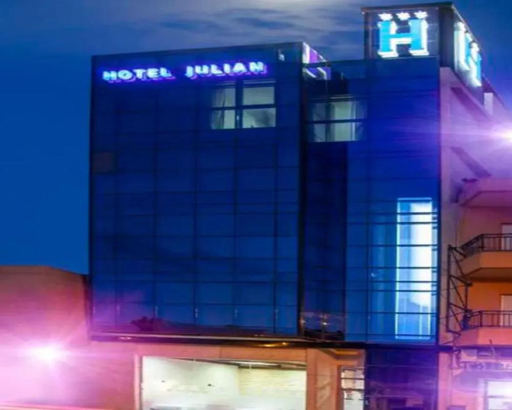 Hotel Julián