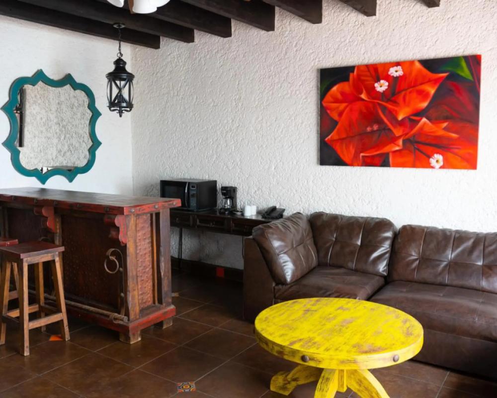 Las Rocas Resort And Spa