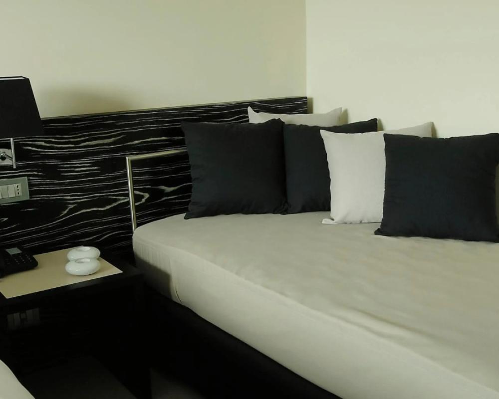 фото G Hotel