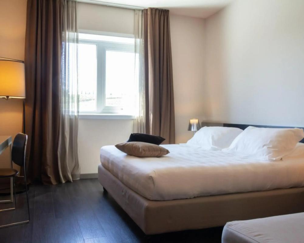 фото G Hotel