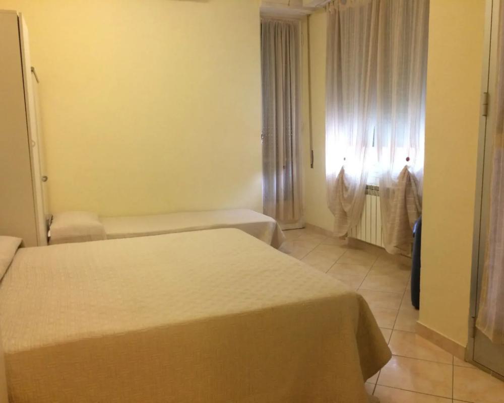 фото Lora Hotel