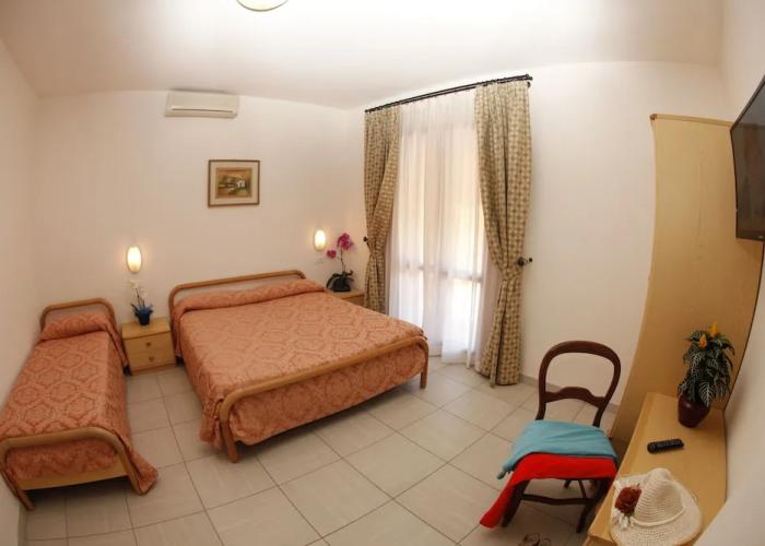 Hotel Lo Scirocco