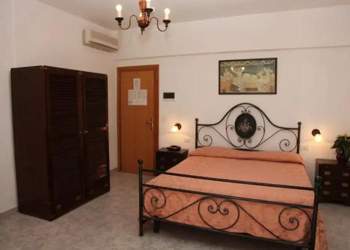 Hotel Lo Scirocco
