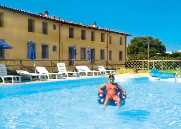 Giuly Rosselmini Residence