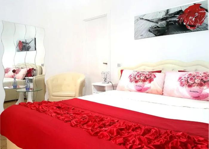 Vanessa House