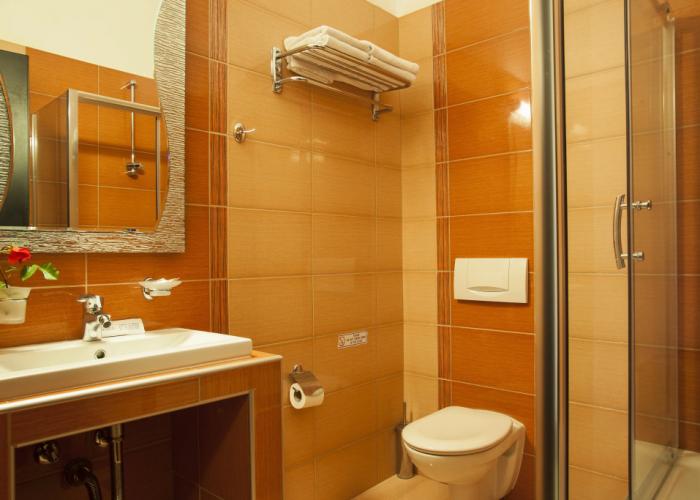 Meteoritis Hotel