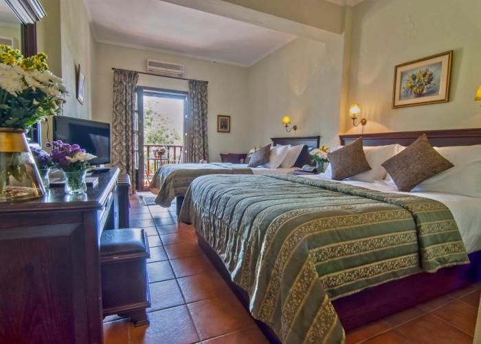 Doupiani House Hotel