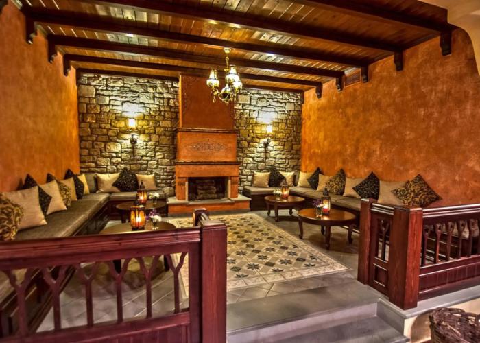 Doupiani House Hotel
