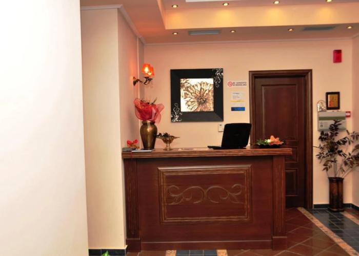 Gogos Hotel