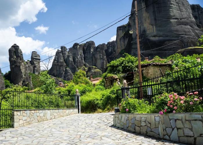 Fani's House Under Meteora