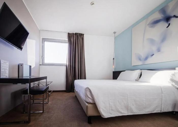 For You Hotel