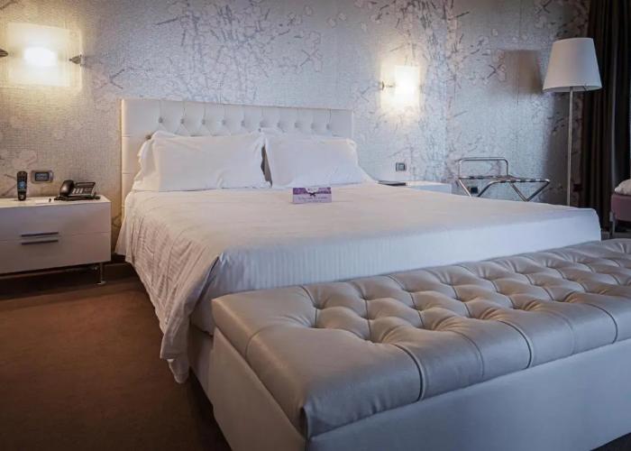 For You Hotel