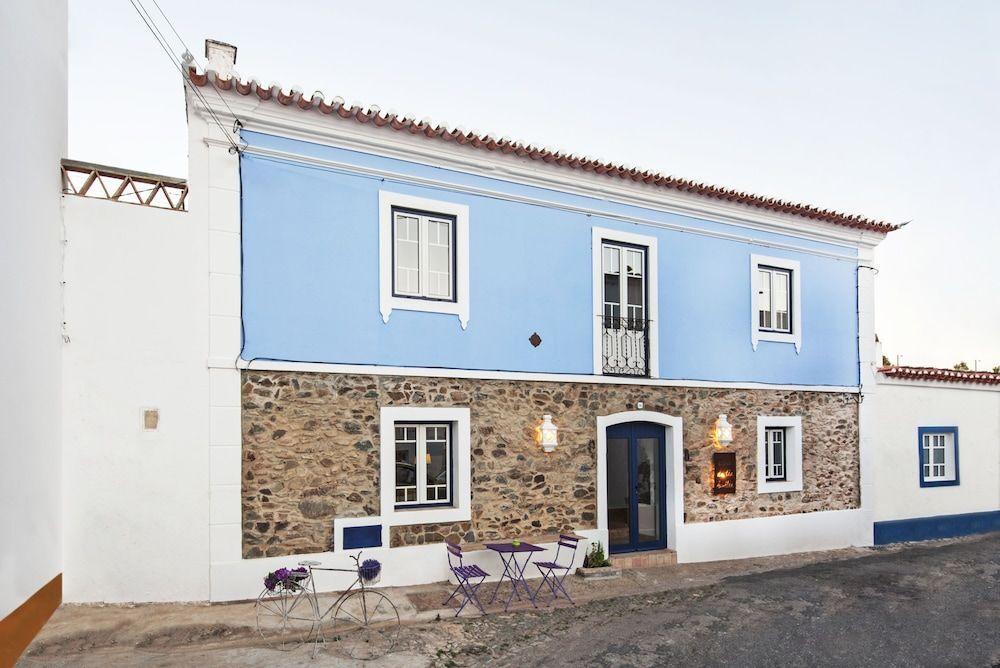 Casa da Tia Amália Hostel