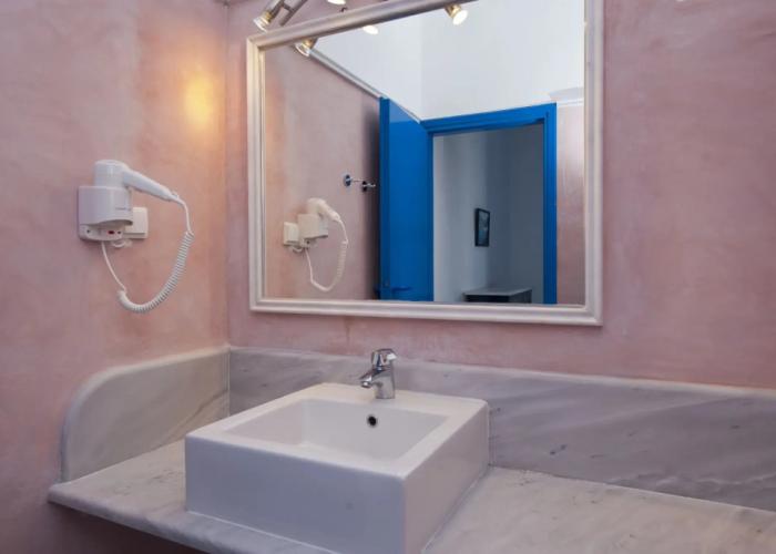 Blue Dolphin Antiparos Villas and Suites