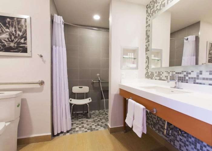 Hampton Inn & Suites by Hilton Paraiso