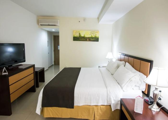 Holiday Inn Express Paraiso Dos Bocas, an IHG Hotel