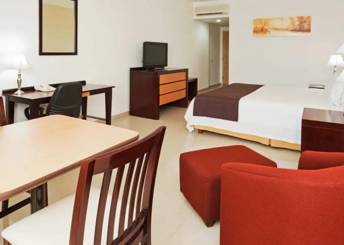 Holiday Inn Express Paraiso Dos Bocas