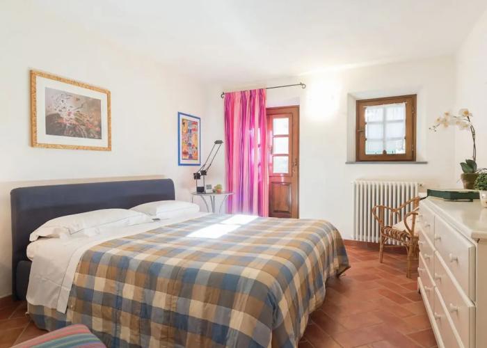 Elegant Mansion Stay in Tuscany