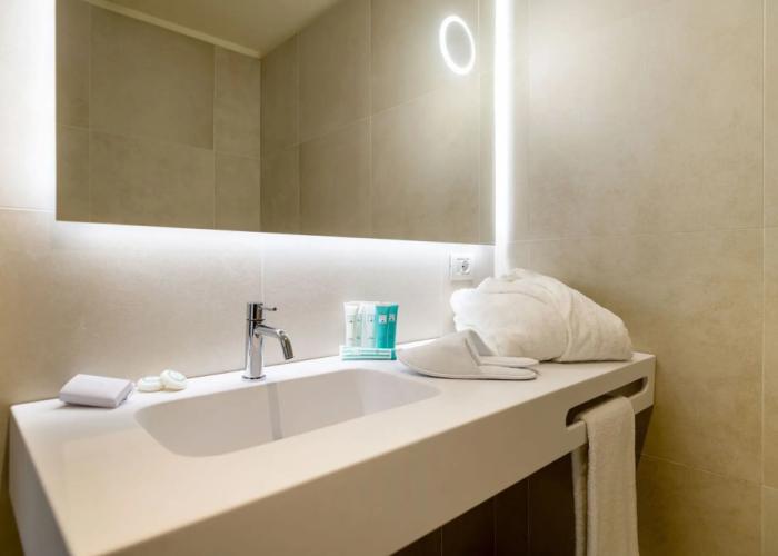 Palace Lido Hotel & Suites