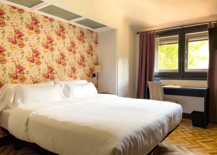 Angelats Hotel