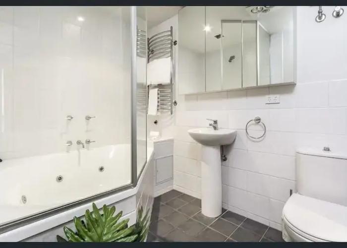 Waterfront By Gold Star Stays