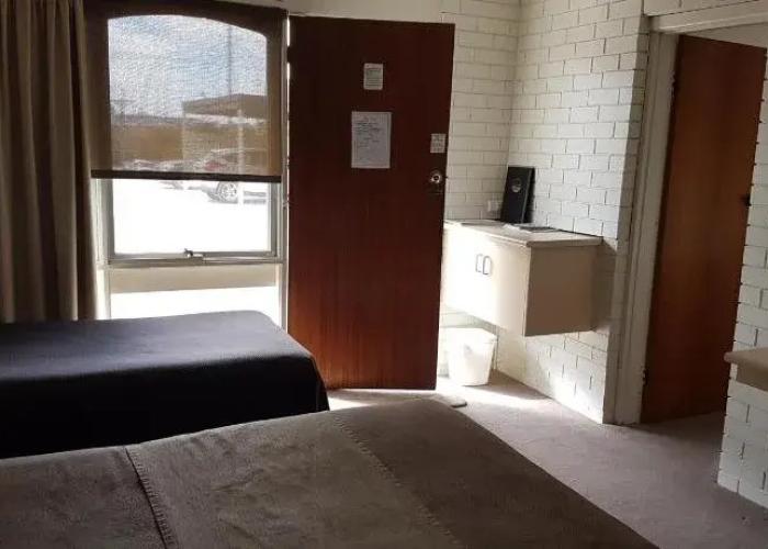 Econo Lodge Hacienda Motel Geelong